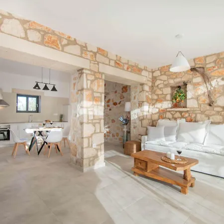 Dionisis Villa *